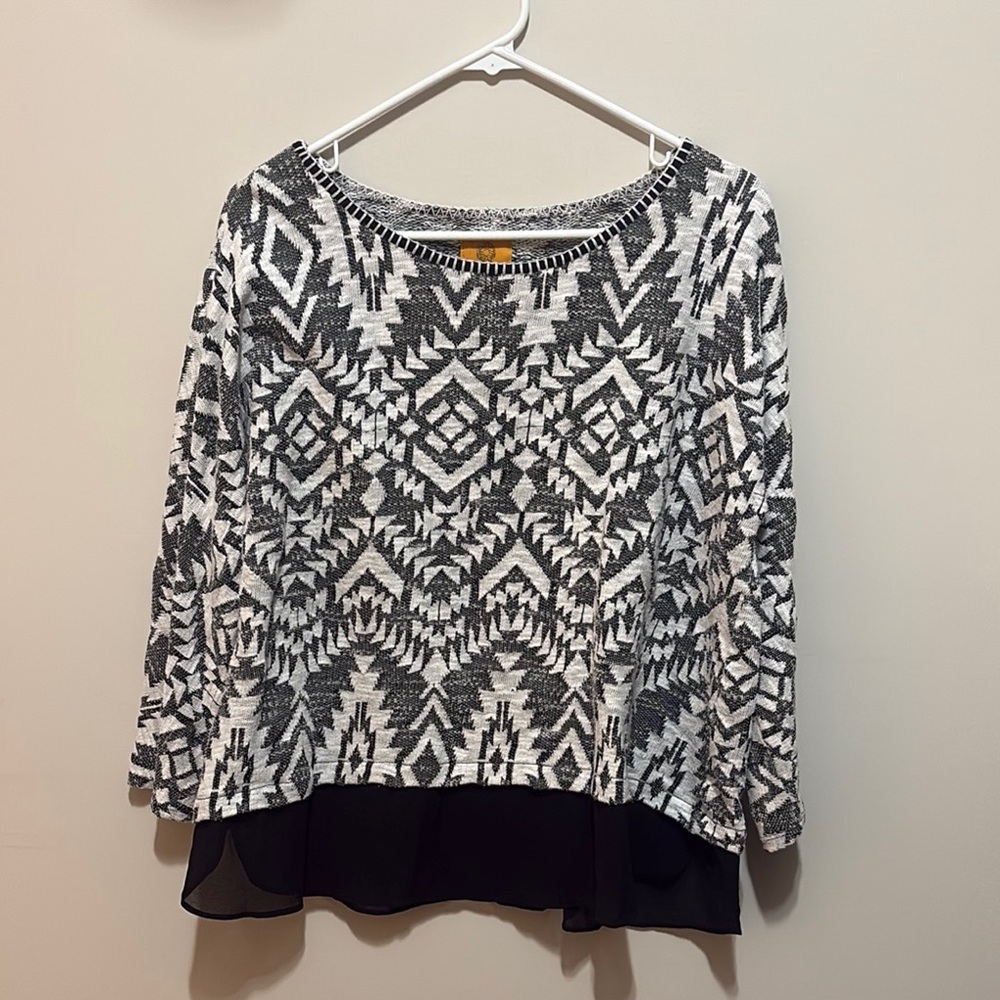 Ruby Road Black and White Geometric Pattern Women's Top
